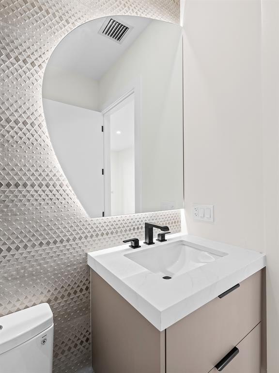 Fort Lauderdale, Florida, 33304, United States, 3 Bedrooms Bedrooms, ,2.5 BathroomsBathrooms,Residential,Forsale,2004485