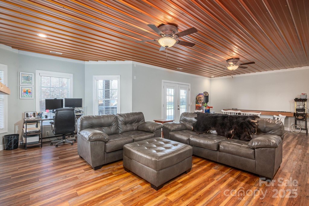 Conover, North Carolina, 28613, United States, 3 Bedrooms Bedrooms, ,4.5 BathroomsBathrooms,Residential,Forsale,2007719