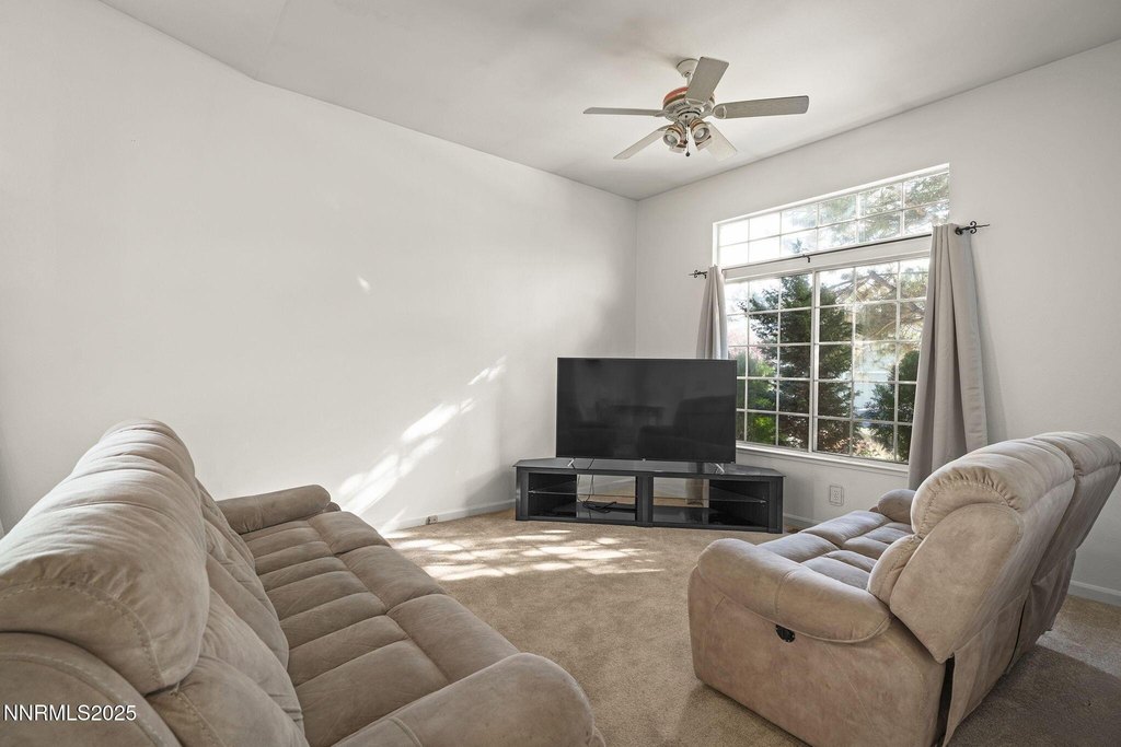 Reno, Nevada, 89502, United States, 4 Bedrooms Bedrooms, ,2 BathroomsBathrooms,Residential,Forsale,1998767