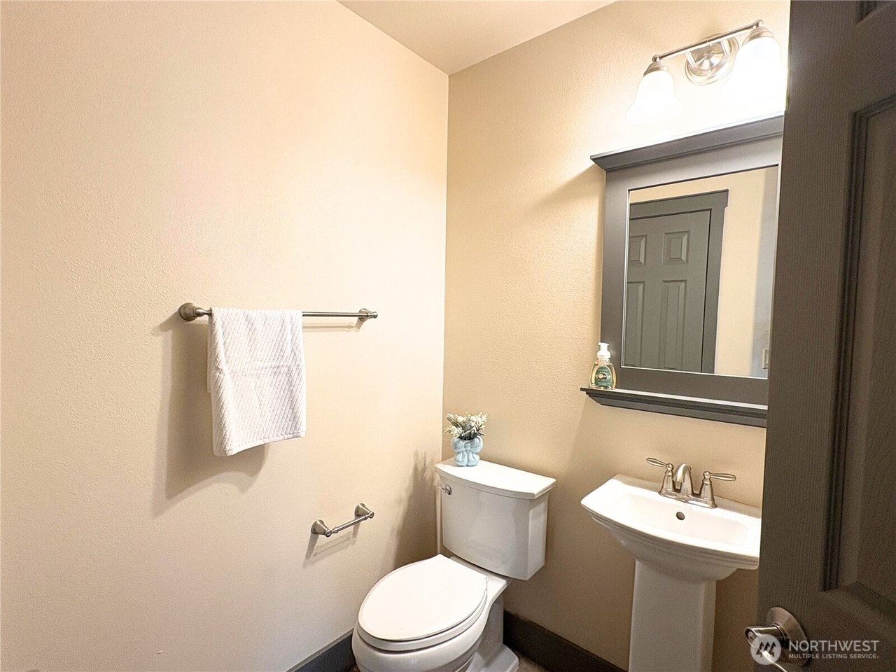 Ocean Shores, Washington, 98569, United States, 3 Bedrooms Bedrooms, ,2 BathroomsBathrooms,Residential,Forsale,2004448