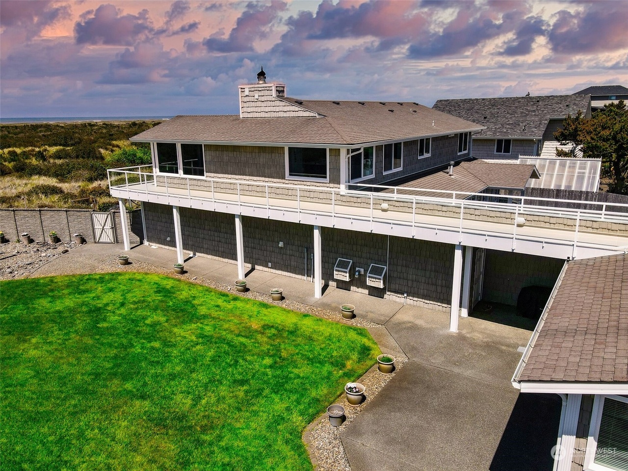 Ocean Shores, Washington, 98569, United States, 4 Bedrooms Bedrooms, ,3 BathroomsBathrooms,Residential,Forsale,2004449