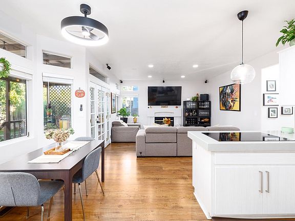 Santa Rosa, California, 95401, United States, 4 Bedrooms Bedrooms, ,3 BathroomsBathrooms,Residential,Forsale,1999291