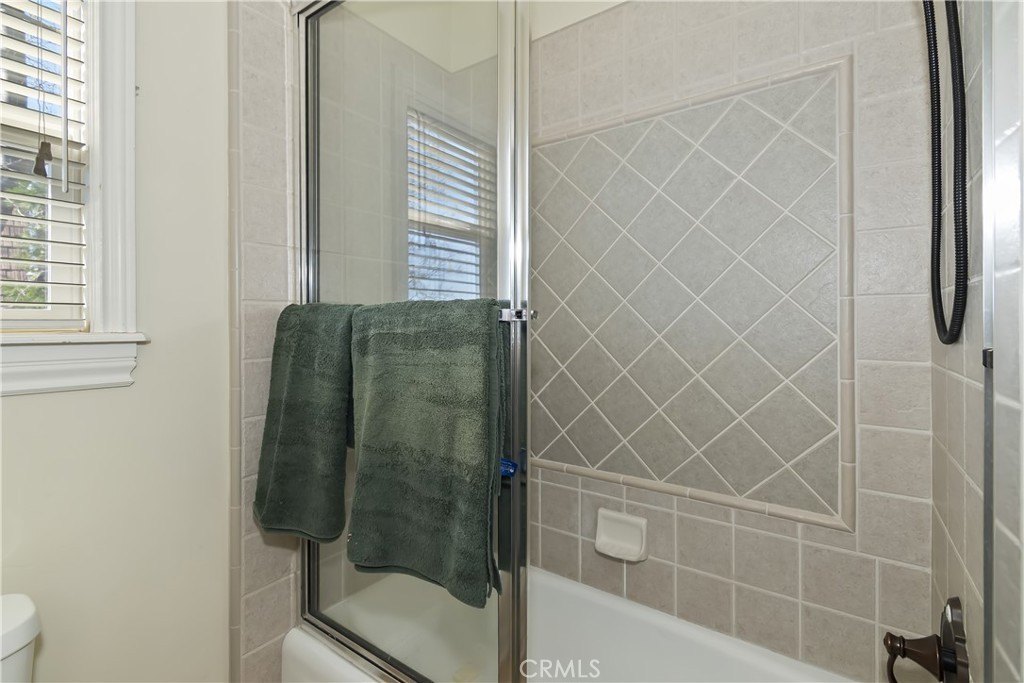 Lake Arrowhead, California, 92352, United States, 3 Bedrooms Bedrooms, ,2.5 BathroomsBathrooms,Residential,Forsale,2000297