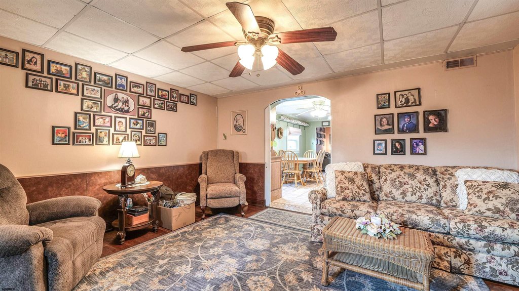 North Cape May, New Jersey, 08204, United States, 2 Bedrooms Bedrooms, ,1 BathroomBathrooms,Residential,Forsale,2004613