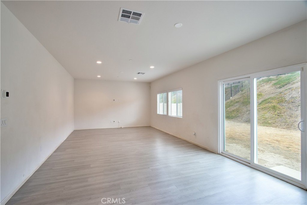 Winchester, California, 92596, United States, 4 Bedrooms Bedrooms, ,3 BathroomsBathrooms,Residential,Forsale,1959784