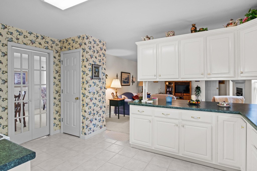 Dayton, Tennessee, 37321, United States, 3 Bedrooms Bedrooms, ,3.5 BathroomsBathrooms,Residential,Forsale,2009591