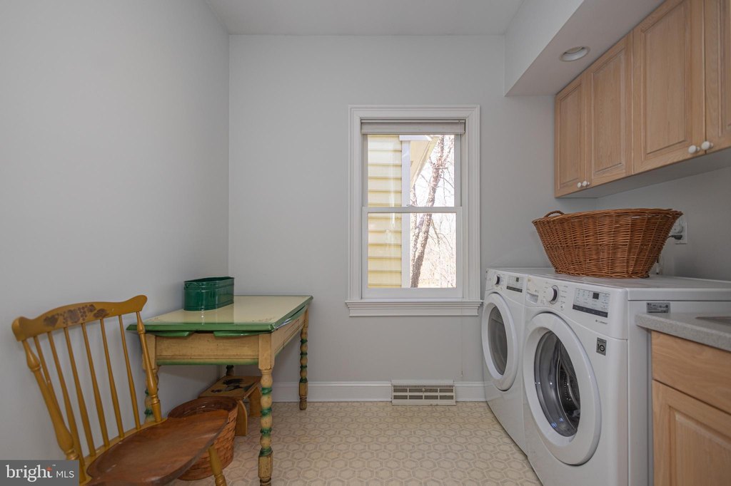 NEWTOWN, Pennsylvania, 18940, United States, 5 Bedrooms Bedrooms, ,5.5 BathroomsBathrooms,Residential,Forsale,2003972