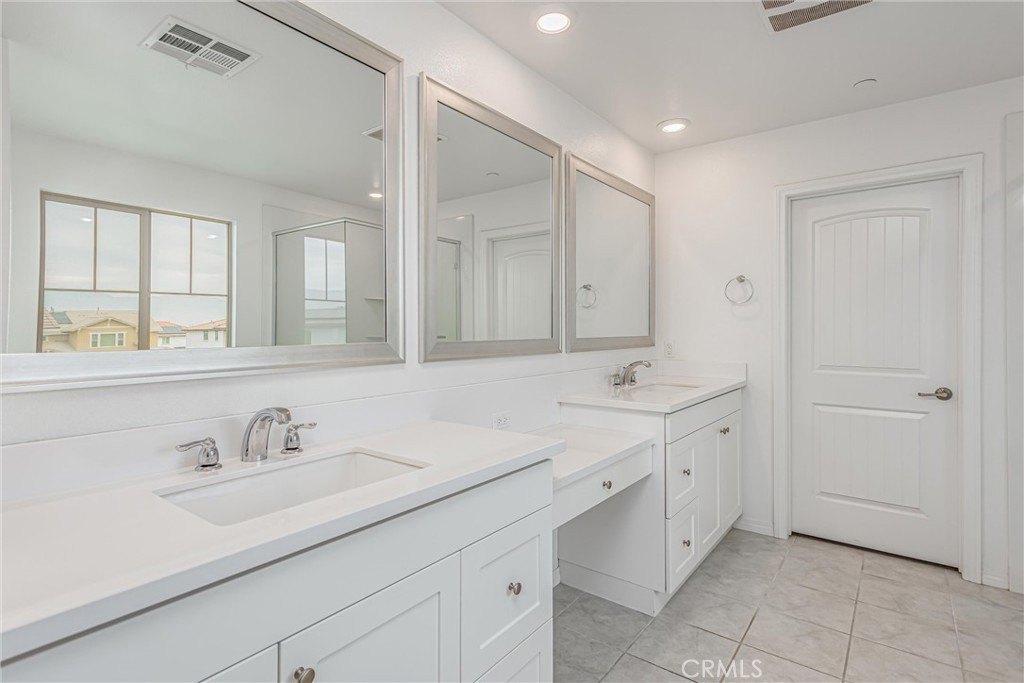 Loma Linda, California, 92354, United States, 5 Bedrooms Bedrooms, ,3 BathroomsBathrooms,Residential,Forsale,2007697