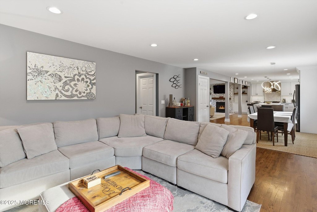 Toms River, New Jersey, 08753, United States, 4 Bedrooms Bedrooms, ,2.5 BathroomsBathrooms,Residential,Forsale,2004466