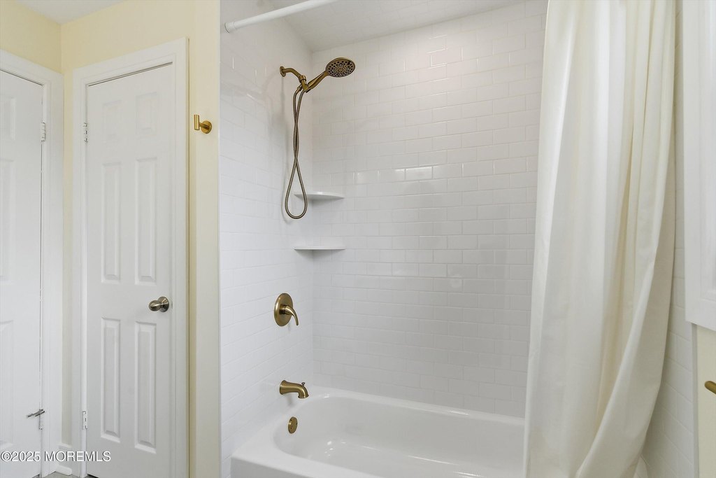 Toms River, New Jersey, 08753, United States, 4 Bedrooms Bedrooms, ,2.5 BathroomsBathrooms,Residential,Forsale,2004466