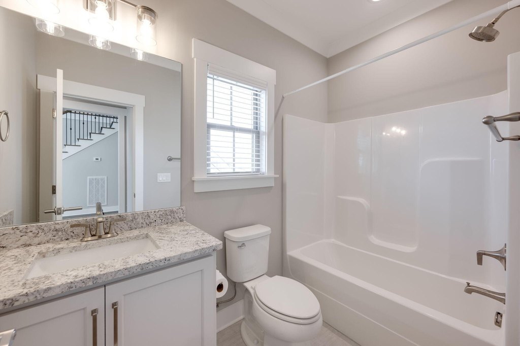 Apison, Tennessee, 37302, United States, 5 Bedrooms Bedrooms, ,4 BathroomsBathrooms,Residential,Forsale,1946774