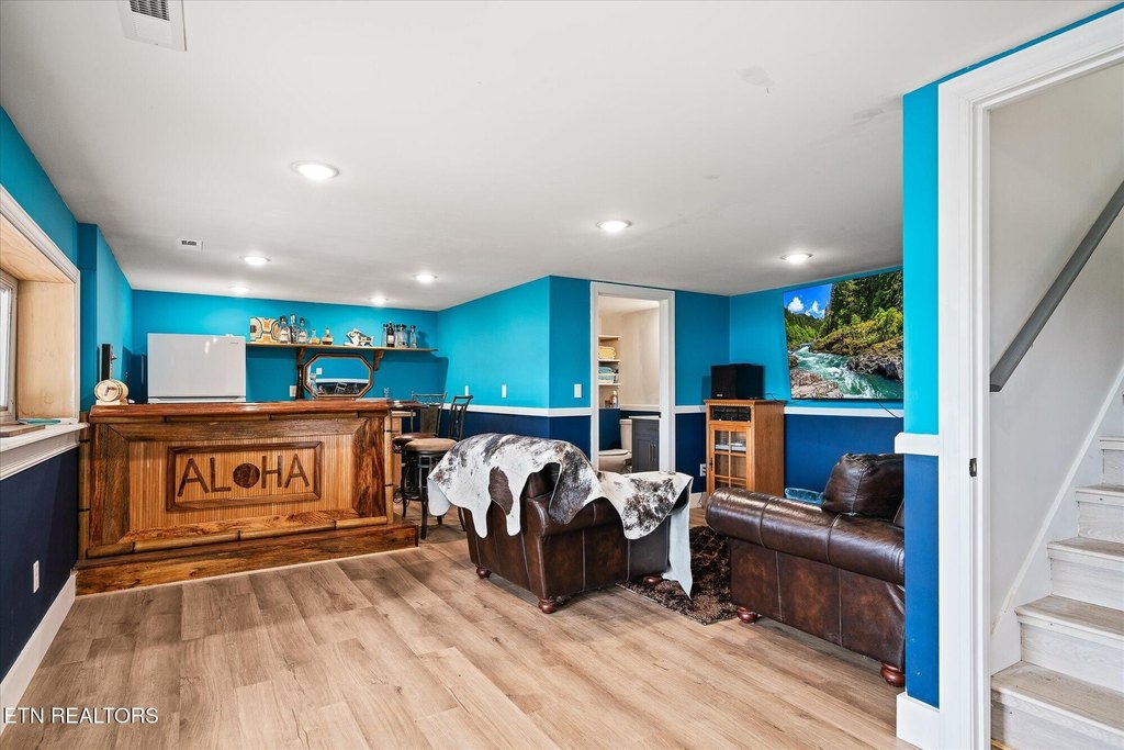 Crossville, Tennessee, 38572, United States, 3 Bedrooms Bedrooms, ,4.5 BathroomsBathrooms,Residential,Forsale,2010940