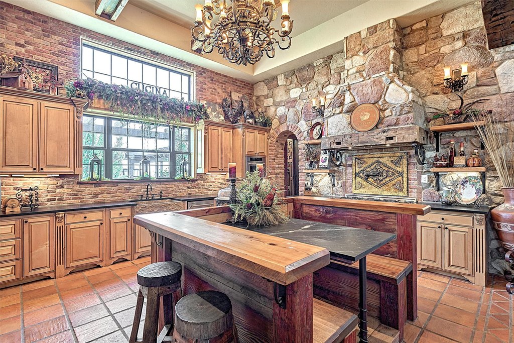 Navasota, Texas, 77868, United States, 4 Bedrooms Bedrooms, ,4 BathroomsBathrooms,Residential,Forsale,1954113