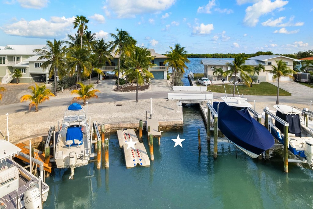 Marathon, Florida, 33050, United States, 3 Bedrooms Bedrooms, ,2.5 BathroomsBathrooms,Residential,Forsale,2011131