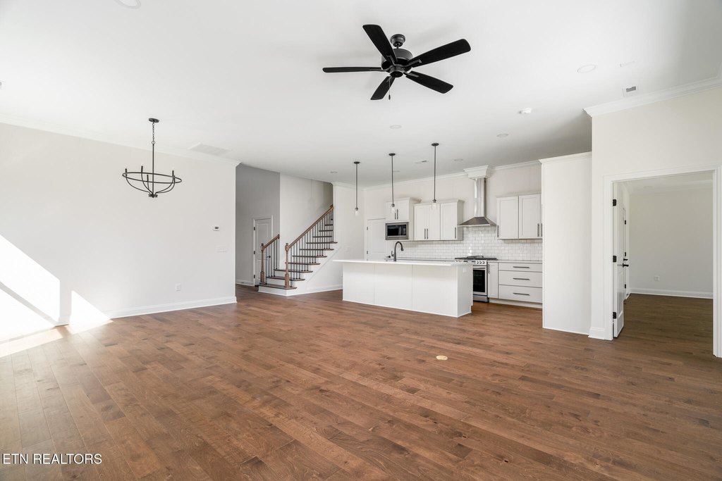 Maryville, Tennessee, 37801, United States, 3 Bedrooms Bedrooms, ,3 BathroomsBathrooms,Residential,Forsale,1942429