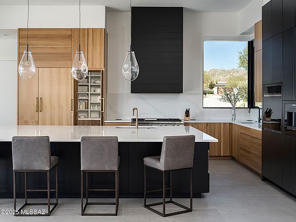 Oro Valley, Arizona, 85755, United States, 5 Bedrooms Bedrooms, ,4 BathroomsBathrooms,Residential,Forsale,2004440