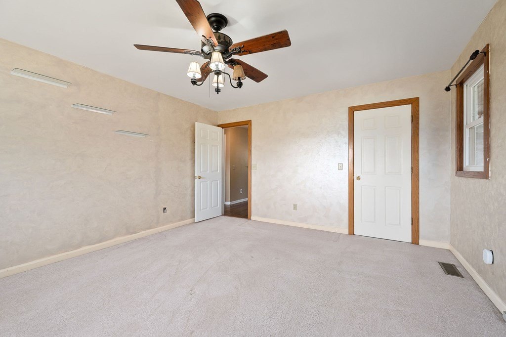 Sparta, Tennessee, 38583, United States, 3 Bedrooms Bedrooms, ,2 BathroomsBathrooms,Residential,Forsale,1999490