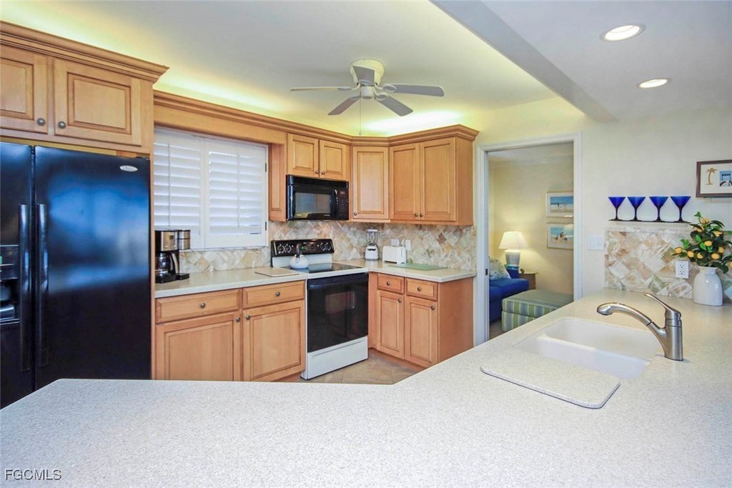 Sanibel, Florida, 33957, United States, 2 Bedrooms Bedrooms, ,2 BathroomsBathrooms,Residential,Forsale,2004805