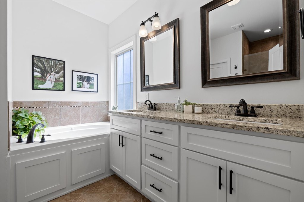 Chattanooga, Tennessee, 37406, United States, 4 Bedrooms Bedrooms, ,2.5 BathroomsBathrooms,Residential,Forsale,1963560