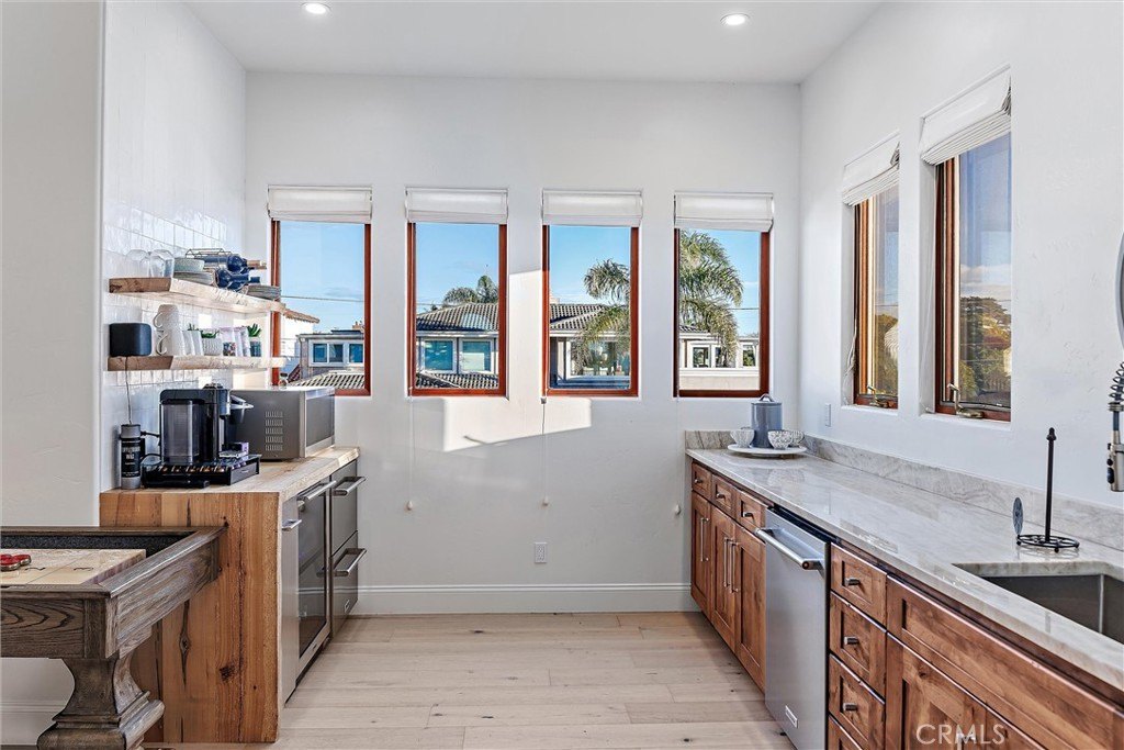 Pismo Beach, California, 93449, United States, 4 Bedrooms Bedrooms, ,4.5 BathroomsBathrooms,Residential,Forsale,2013005