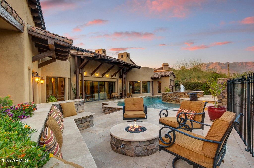 Gold Canyon, Arizona, 85118, United States, 4 Bedrooms Bedrooms, ,5.5 BathroomsBathrooms,Residential,Forsale,1963295