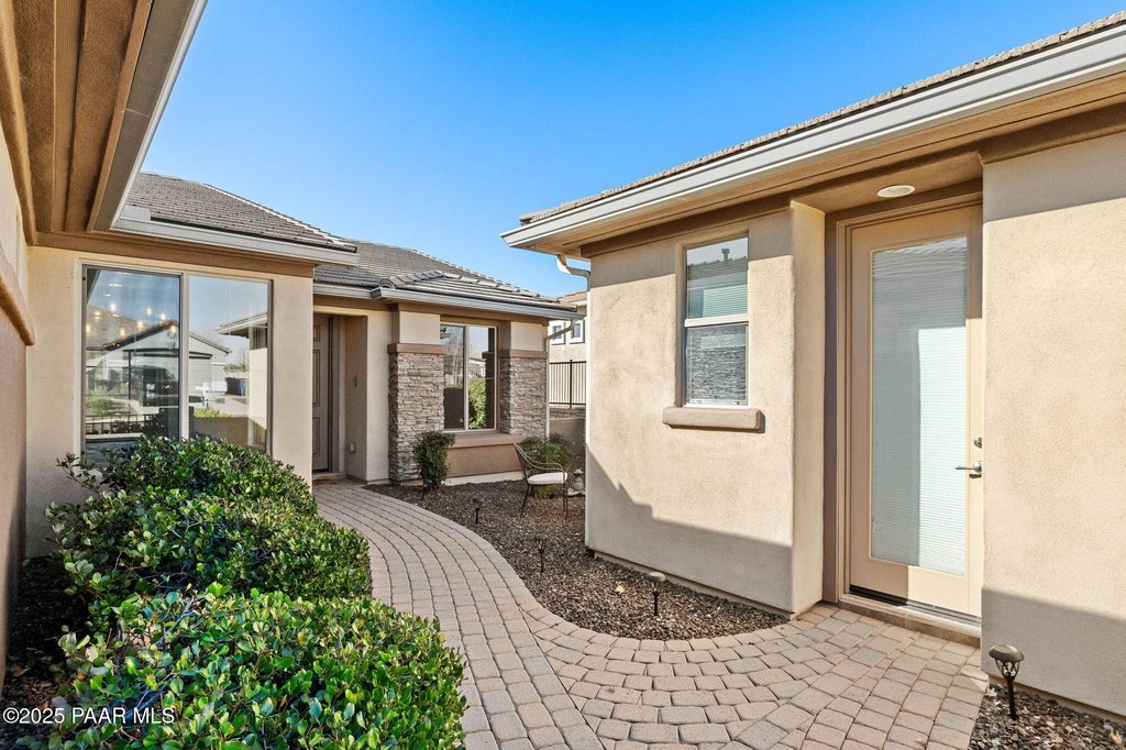 Prescott, Arizona, 86301, United States, 4 Bedrooms Bedrooms, ,3 BathroomsBathrooms,Residential,Forsale,2011274