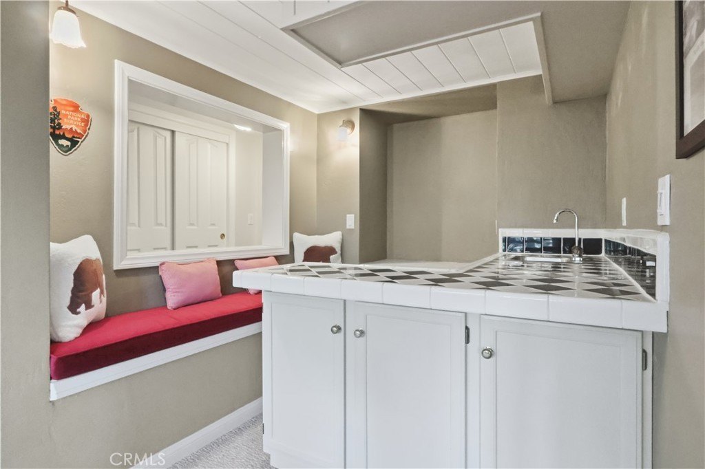 Lake Arrowhead, California, 92352, United States, 4 Bedrooms Bedrooms, ,3.5 BathroomsBathrooms,Residential,Forsale,2004861