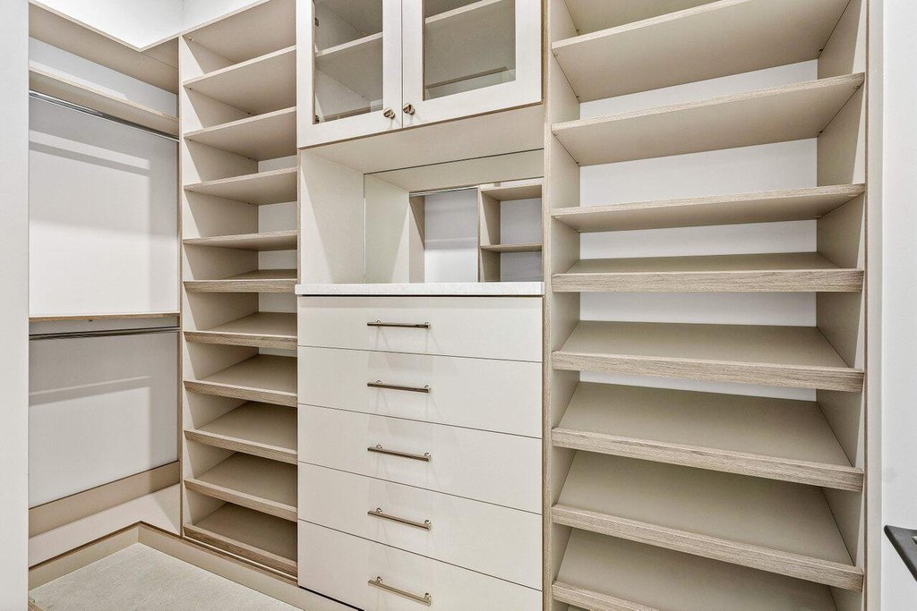 Delray Beach, Florida, 33445, United States, 4 Bedrooms Bedrooms, ,4.5 BathroomsBathrooms,Residential,Forsale,1952520