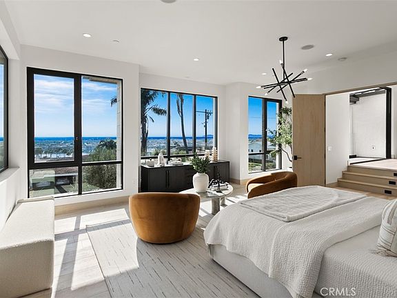 Newport Beach, California, 92663, United States, 5 Bedrooms Bedrooms, ,5 BathroomsBathrooms,Residential,Forsale,2009211