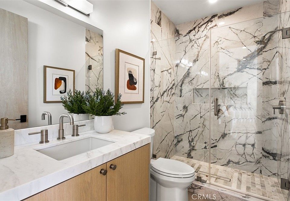 Newport Beach, California, 92663, United States, 5 Bedrooms Bedrooms, ,5 BathroomsBathrooms,Residential,Forsale,2009211