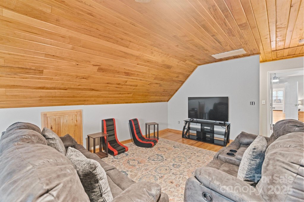 Granite Falls, North Carolina, 28630, United States, 4 Bedrooms Bedrooms, ,3.5 BathroomsBathrooms,Residential,Forsale,2007716