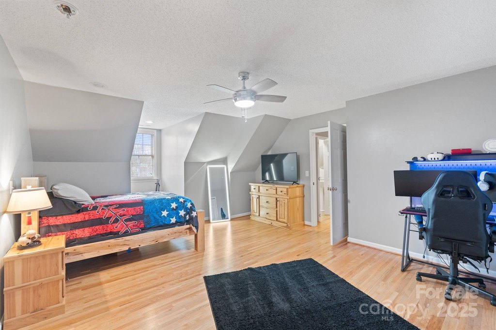 Granite Falls, North Carolina, 28630, United States, 4 Bedrooms Bedrooms, ,3.5 BathroomsBathrooms,Residential,Forsale,2007716