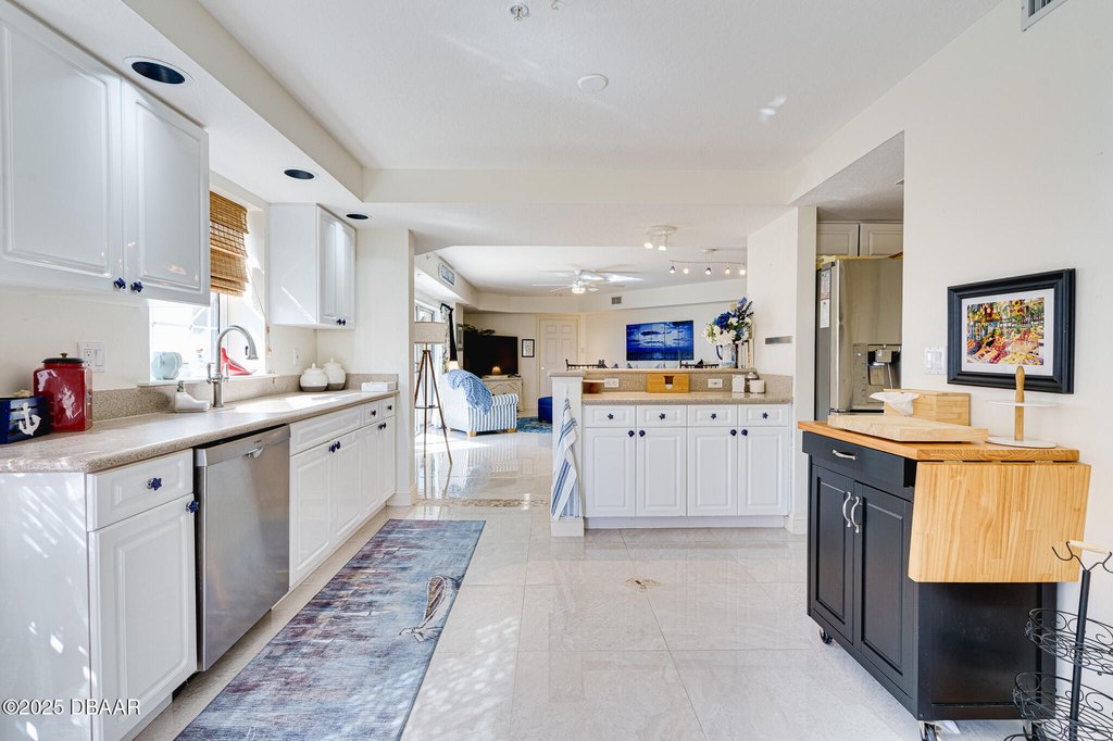 Ponce Inlet, Florida, 32127, United States, 3 Bedrooms Bedrooms, ,3 BathroomsBathrooms,Residential,Forsale,2014689