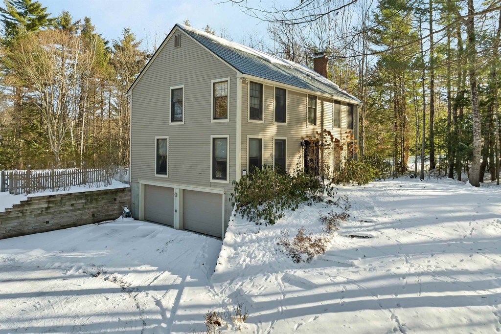 Wolfeboro, New Hampshire, 03894, United States, 3 Bedrooms Bedrooms, ,2.5 BathroomsBathrooms,Residential,Forsale,2011241