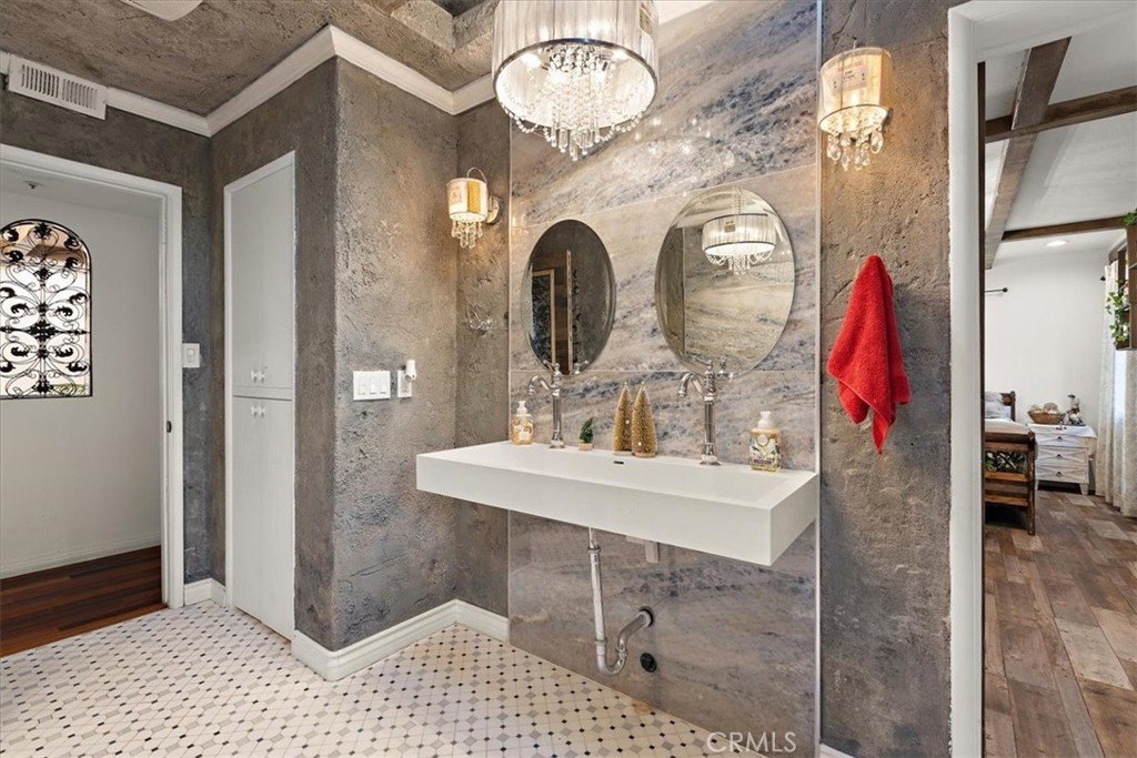 San Bernardino, California, 92405, United States, 4 Bedrooms Bedrooms, ,2 BathroomsBathrooms,Residential,Forsale,2007705