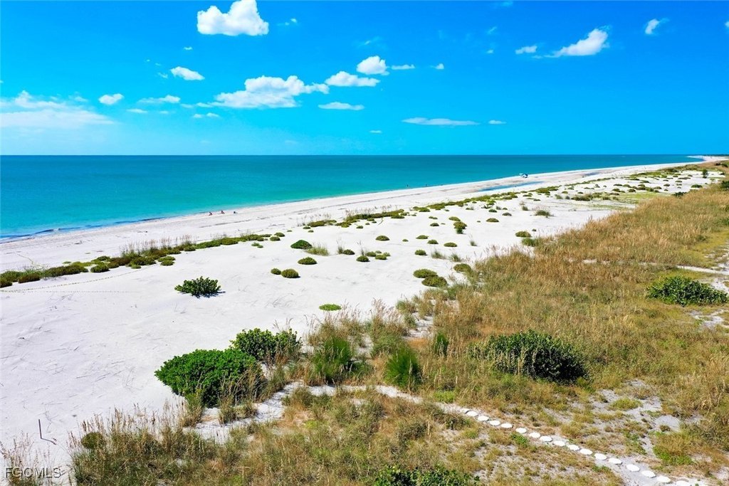 Sanibel, Florida, 33957, United States, 4 Bedrooms Bedrooms, ,5.5 BathroomsBathrooms,Residential,Forsale,2004786