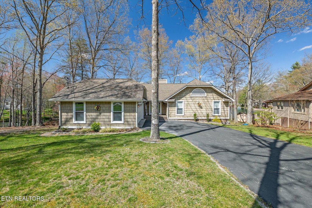 Crossville, Tennessee, 38558, United States, 3 Bedrooms Bedrooms, ,2 BathroomsBathrooms,Residential,Forsale,1907879