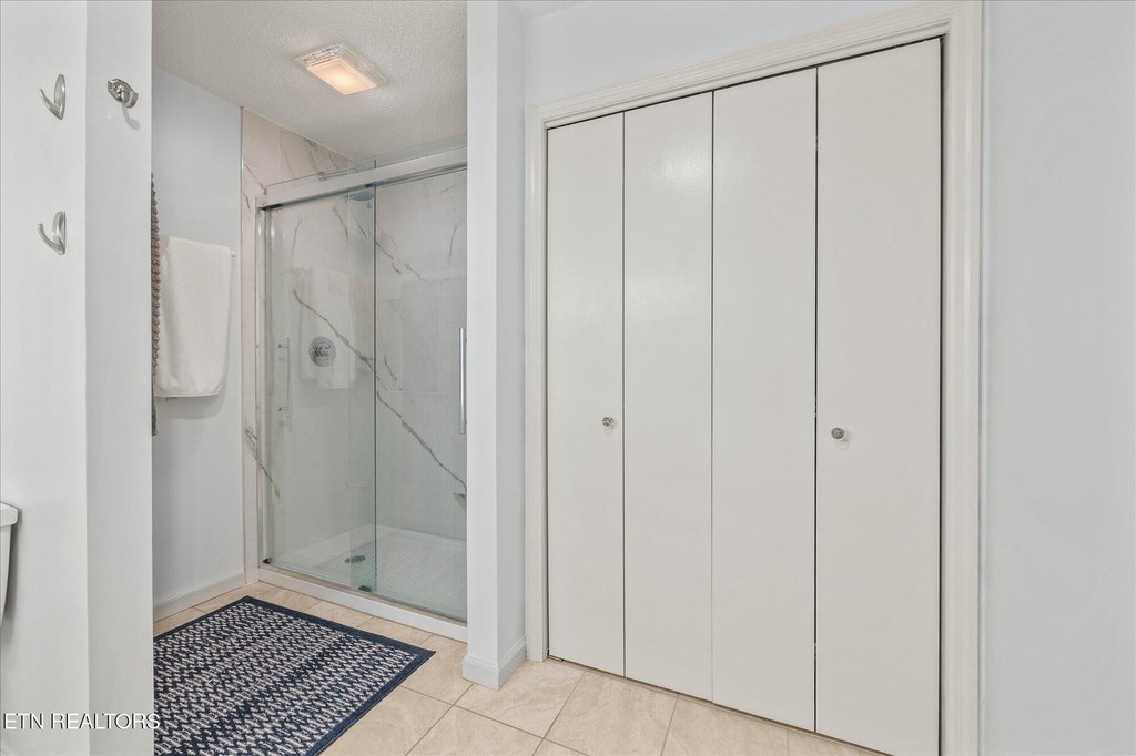 Crossville, Tennessee, 38558, United States, 3 Bedrooms Bedrooms, ,2 BathroomsBathrooms,Residential,Forsale,1907879