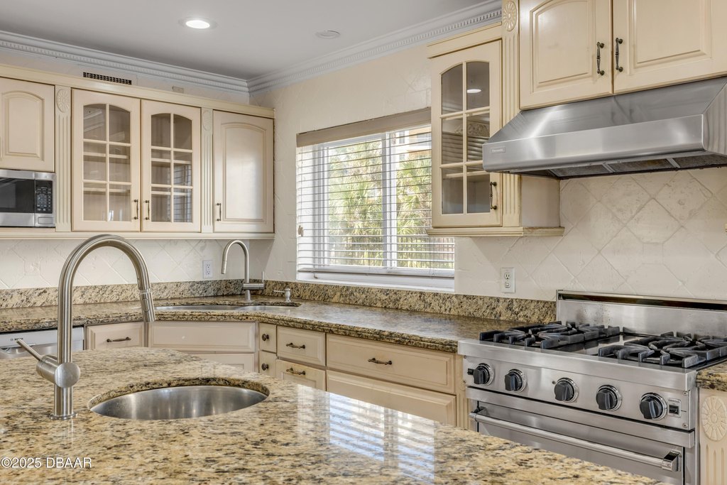 New Smyrna Beach, Florida, 32169, United States, 5 Bedrooms Bedrooms, ,6 BathroomsBathrooms,Residential,Forsale,2007413