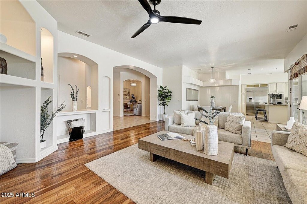 Phoenix, Arizona, 85032, United States, 3 Bedrooms Bedrooms, ,3 BathroomsBathrooms,Residential,Forsale,2004941