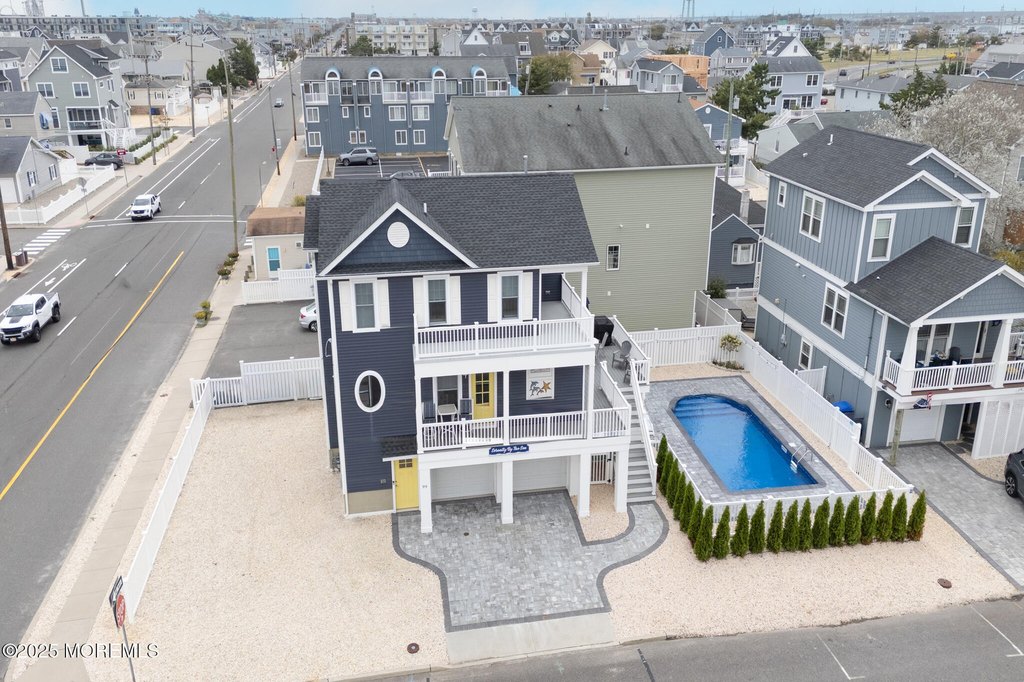 Seaside Heights, New Jersey, 08751, United States, 4 Bedrooms Bedrooms, ,3 BathroomsBathrooms,Residential,Forsale,2012969