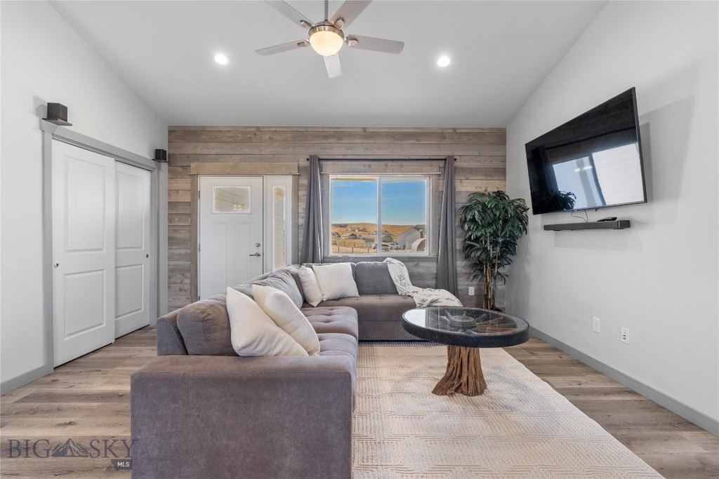 Three Forks, Montana, 59752, United States, 3 Bedrooms Bedrooms, ,2 BathroomsBathrooms,Residential,Forsale,1986985