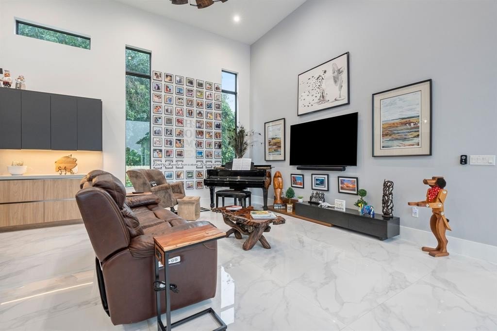 Southwest Ranches, Florida, 33330, United States, 5 Bedrooms Bedrooms, ,8 BathroomsBathrooms,Residential,Forsale,2011643