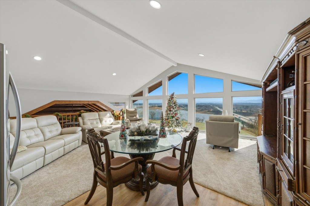 White Pine, Tennessee, 37890, United States, 3 Bedrooms Bedrooms, ,3.5 BathroomsBathrooms,Residential,Forsale,2012711