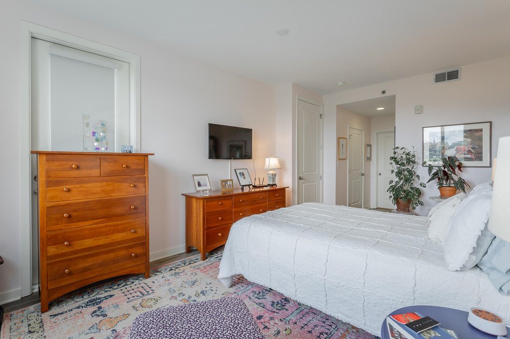 Chattanooga, Tennessee, 37405, United States, 2 Bedrooms Bedrooms, ,2 BathroomsBathrooms,Residential,Forsale,2009482