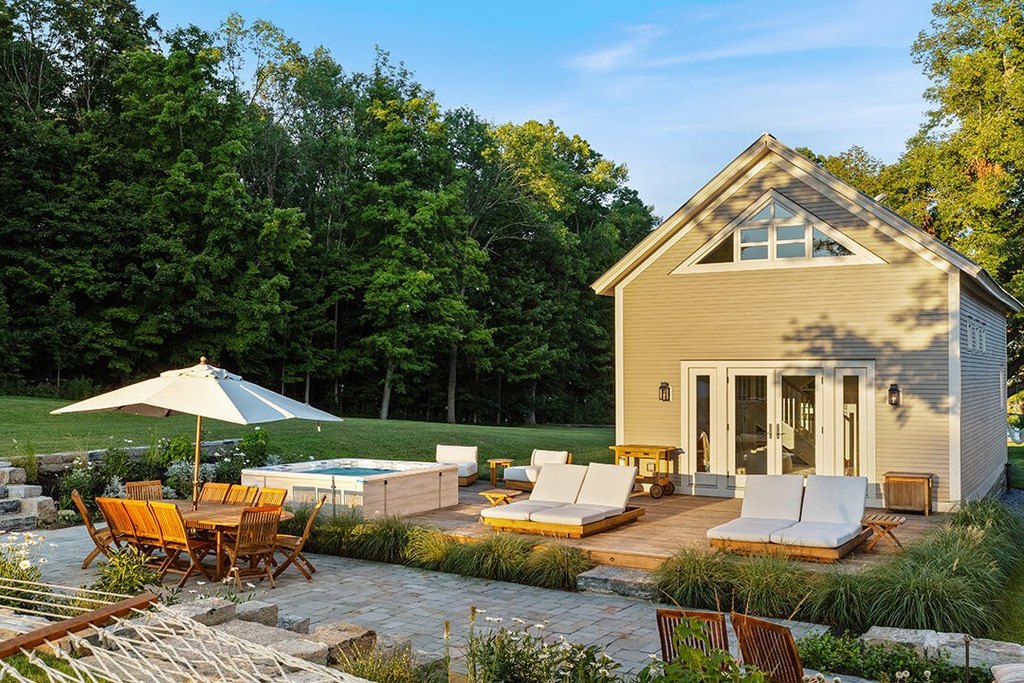 Essex, New York, 12936, United States, 6 Bedrooms Bedrooms, ,5.5 BathroomsBathrooms,Residential,Forsale,1999411