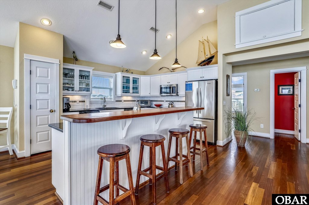 Duck, North Carolina, 27949, United States, 5 Bedrooms Bedrooms, ,5.5 BathroomsBathrooms,Residential,Forsale,2010256