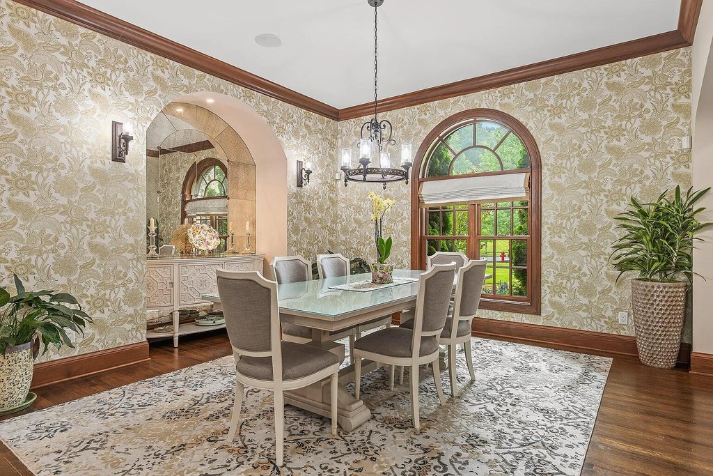 Signal Mountain, Tennessee, 37377, United States, 6 Bedrooms Bedrooms, ,6.5 BathroomsBathrooms,Residential,Forsale,1922158