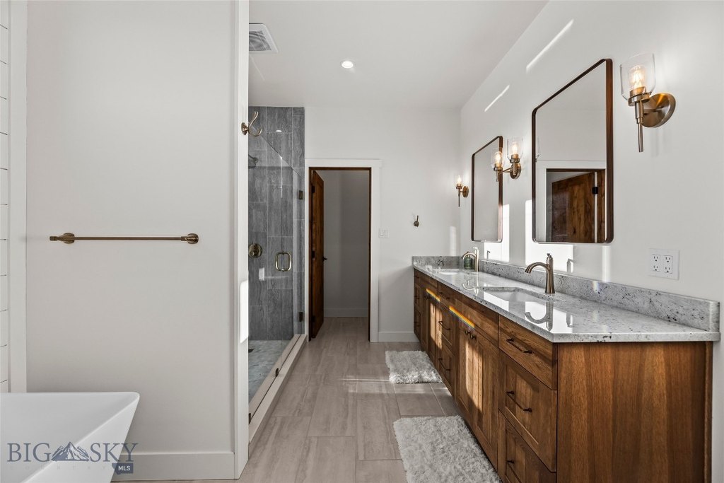 Ennis, Montana, 59729, United States, 4 Bedrooms Bedrooms, ,4.5 BathroomsBathrooms,Residential,Forsale,1986960