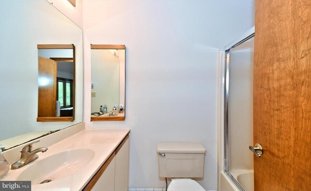 DOYLESTOWN, Pennsylvania, 18901, United States, 4 Bedrooms Bedrooms, ,3 BathroomsBathrooms,Residential,Forsale,1973388